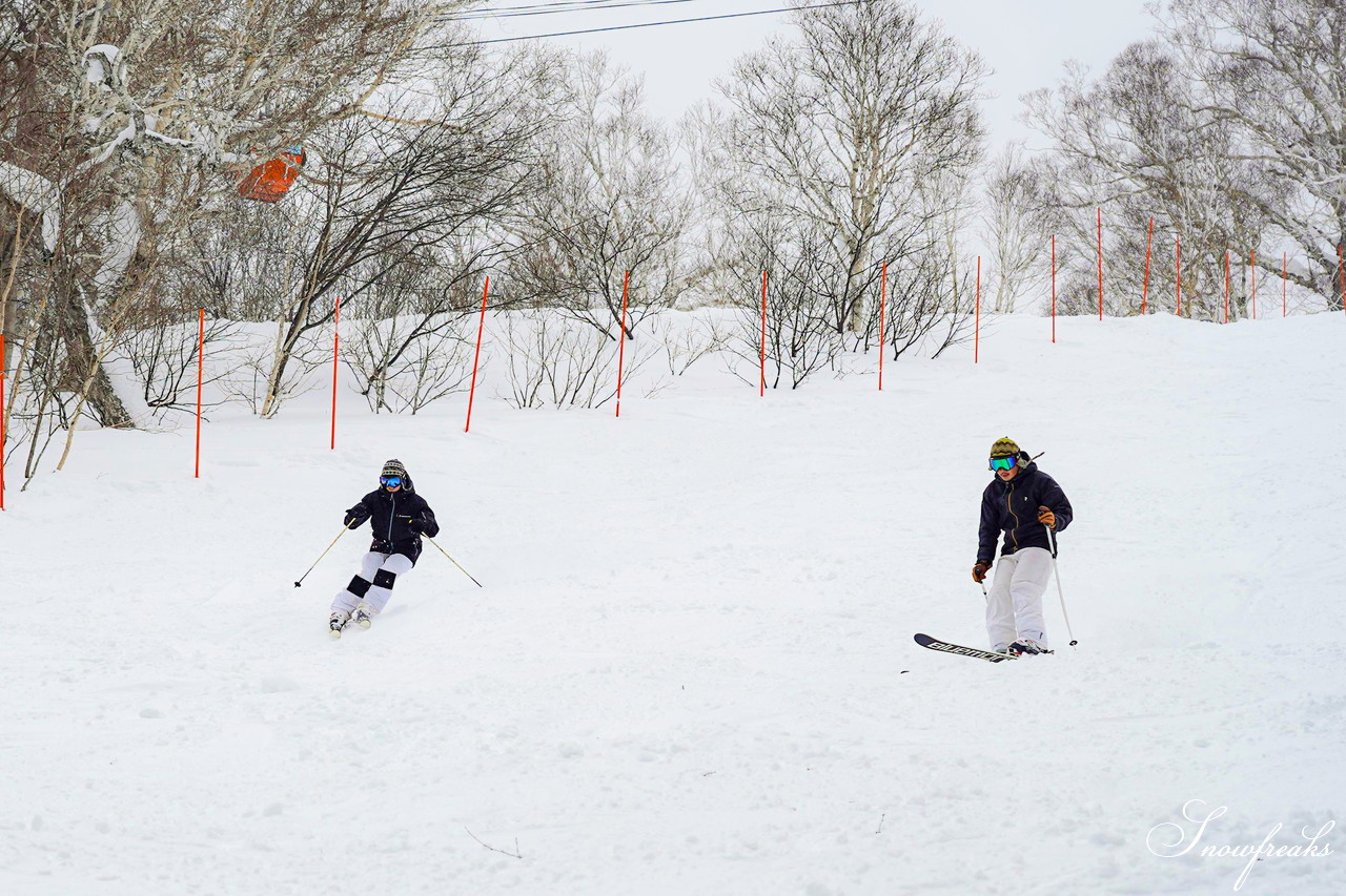 札幌国際スキー場 積雪たっぷり 300cm。コンディション良好なゲレンデでモーグル女子 ・畑田繭さんとコブコブセッション！